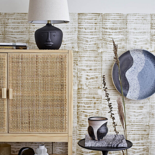 82046813_06 Fenyő polcos szekrény