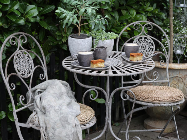 Romantikus kerti asztal szett shabby chic stílus