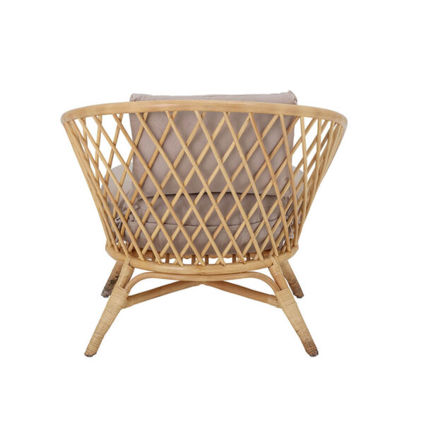 Rattan fotel ülőpárnával skandináv design