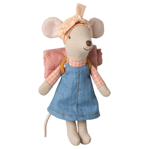 Túrázó Maileg egér lány hálózsákkal