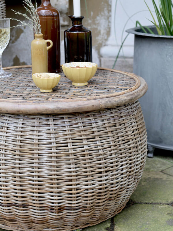 Rattan kerti kisasztal
