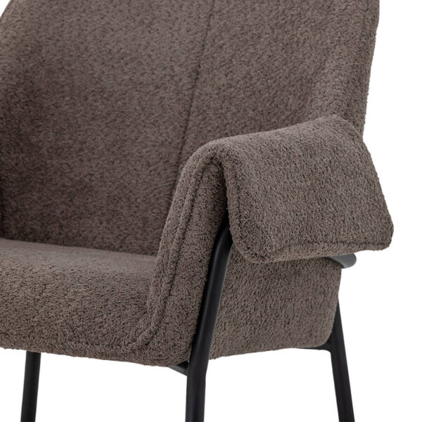 Barna fotel skandináv nappaliba