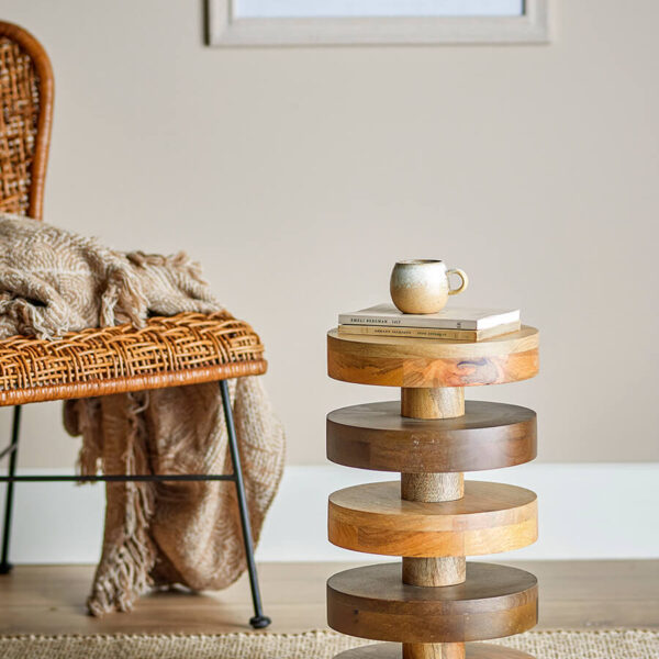 Kör alakú mangófa kisasztal a dán Bloomingville-től