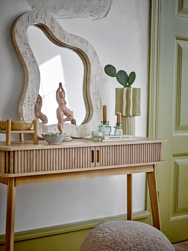 Konzolasztal minimalista skandináv stílusban Bloomingville