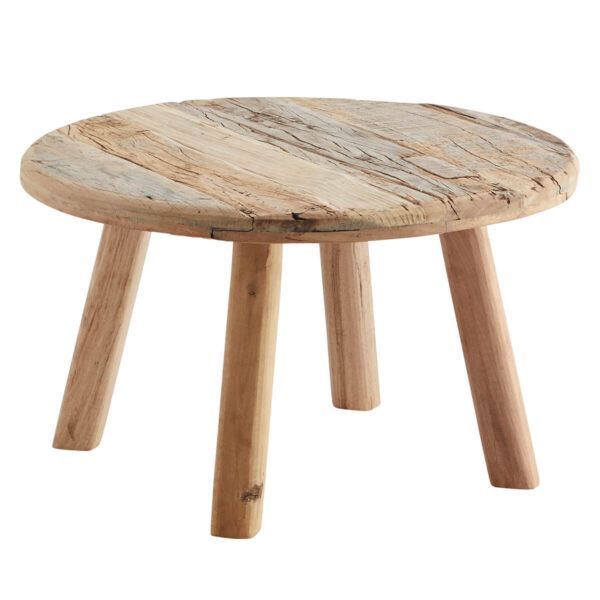 Dohányzóasztal újrahasznosított fából