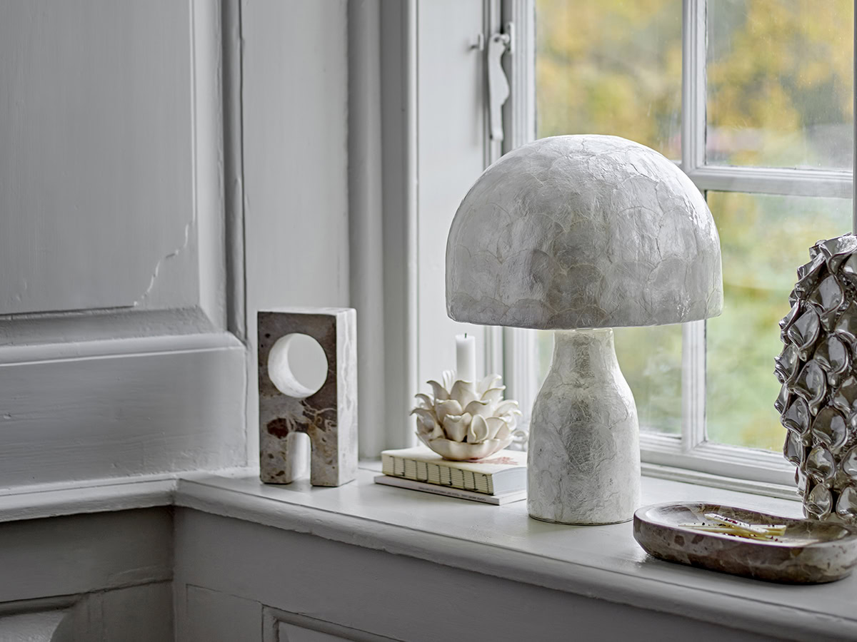 Adria gyöngyházfényű asztali lámpa