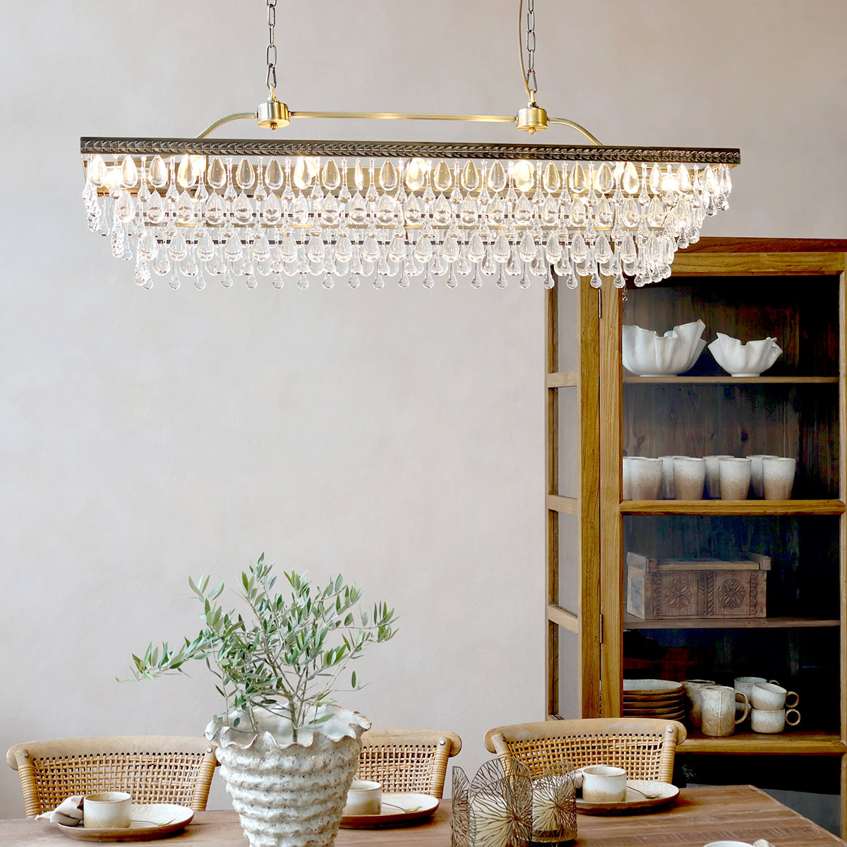 Versailles csillár csepp alakú üvegprizmákkal